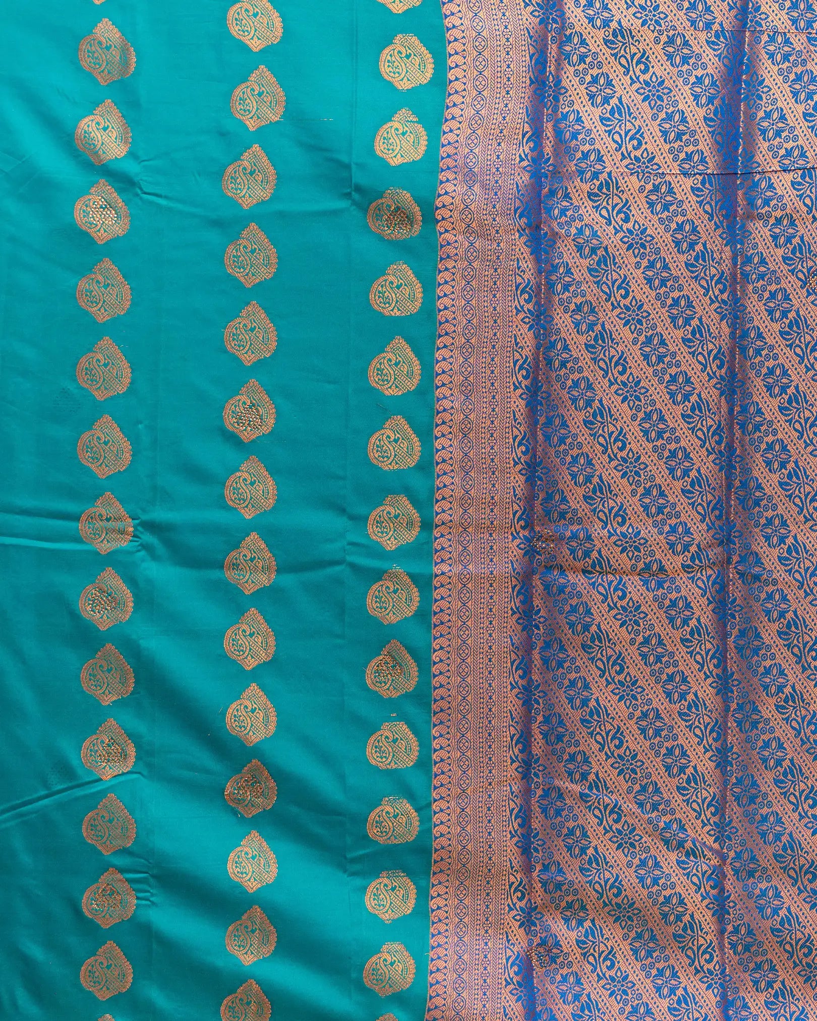 SC2828 - Litchi Silk Saree with Stones