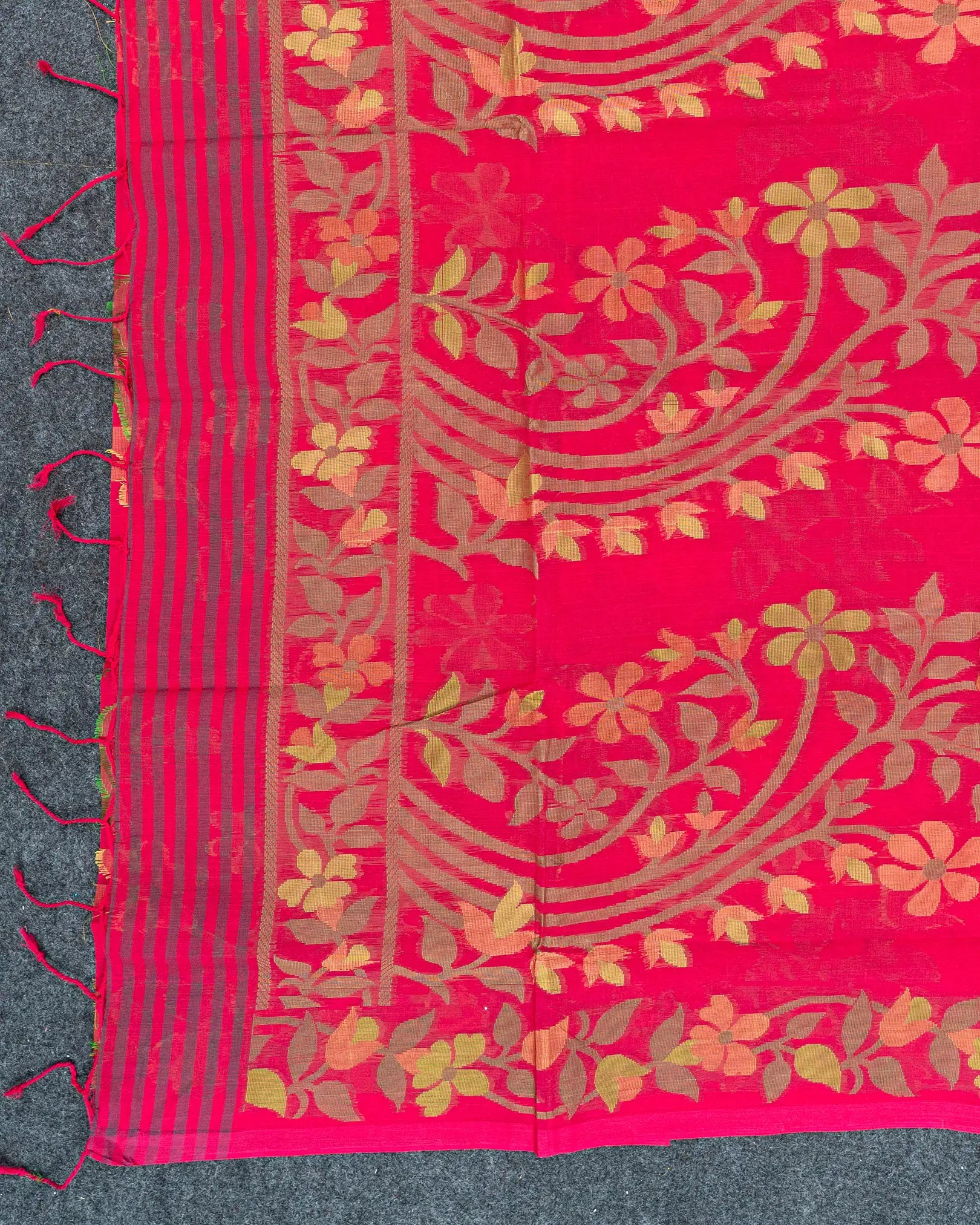SC3196 - Fancy cotton with thread butta