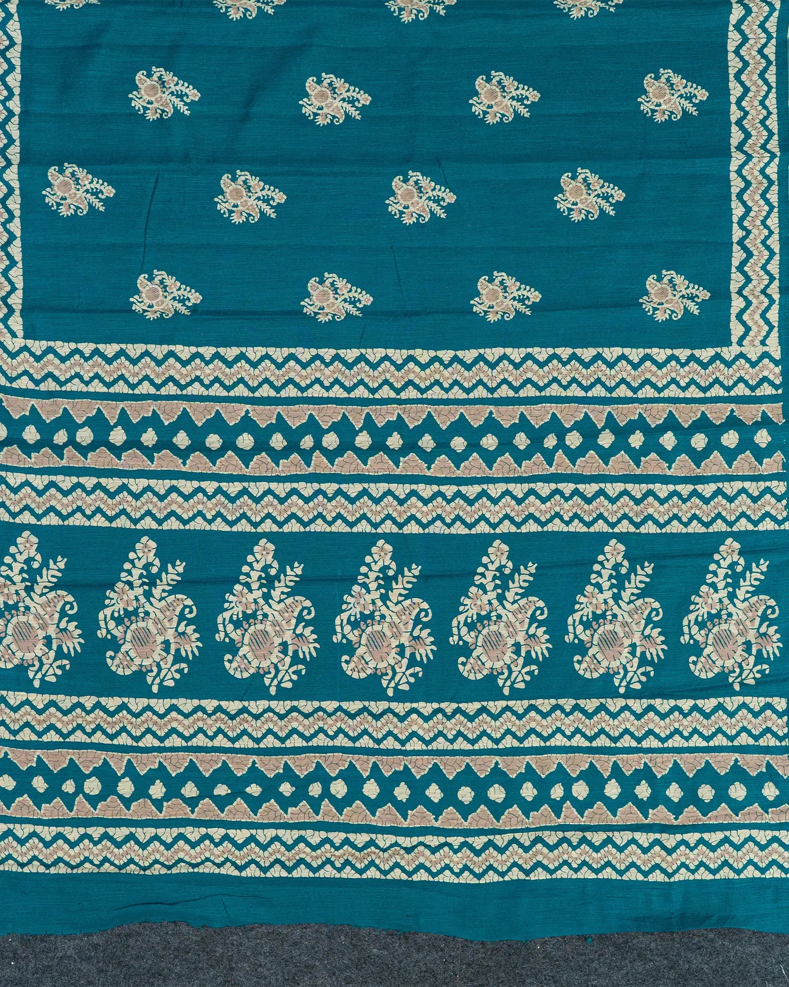 SC1519 - Tussar Silk Saree With Bandhani Print