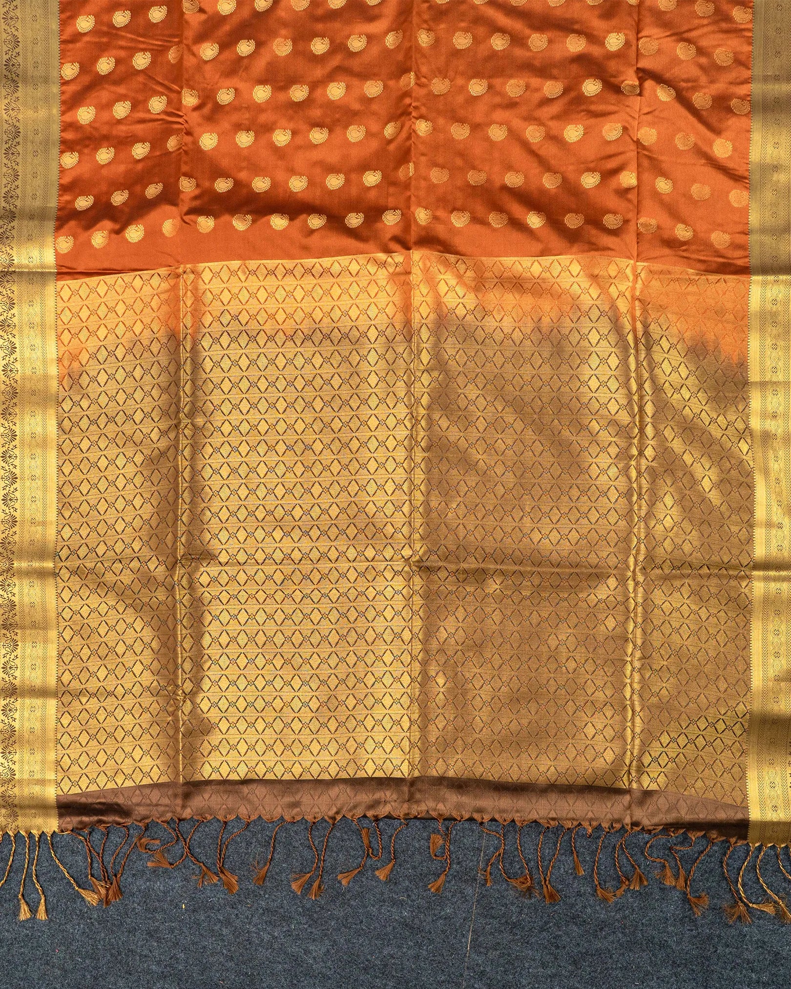 SC4585 -Soft silk with gold zari butta and contrast border