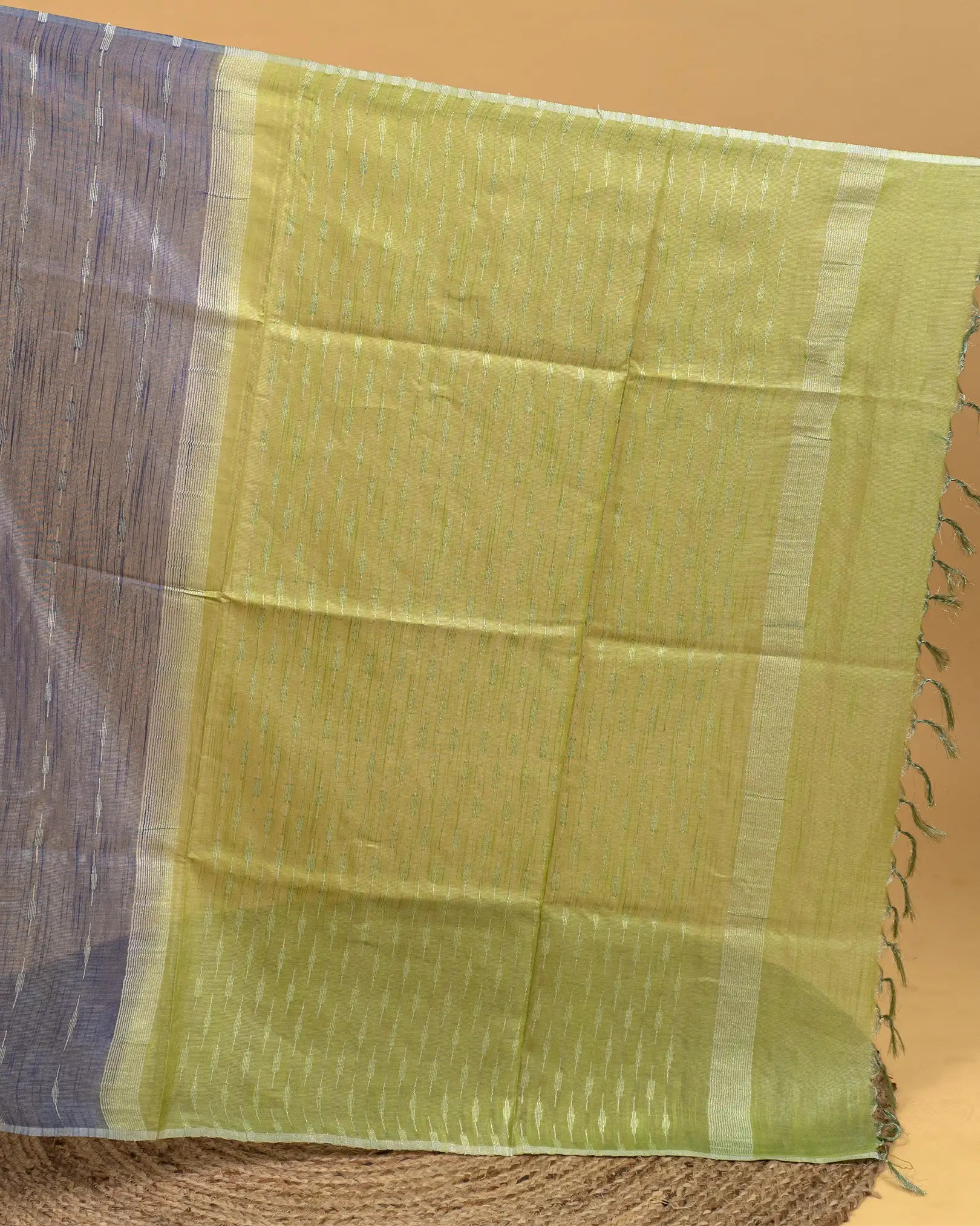 SC3032 - Tissue With Embroidery
