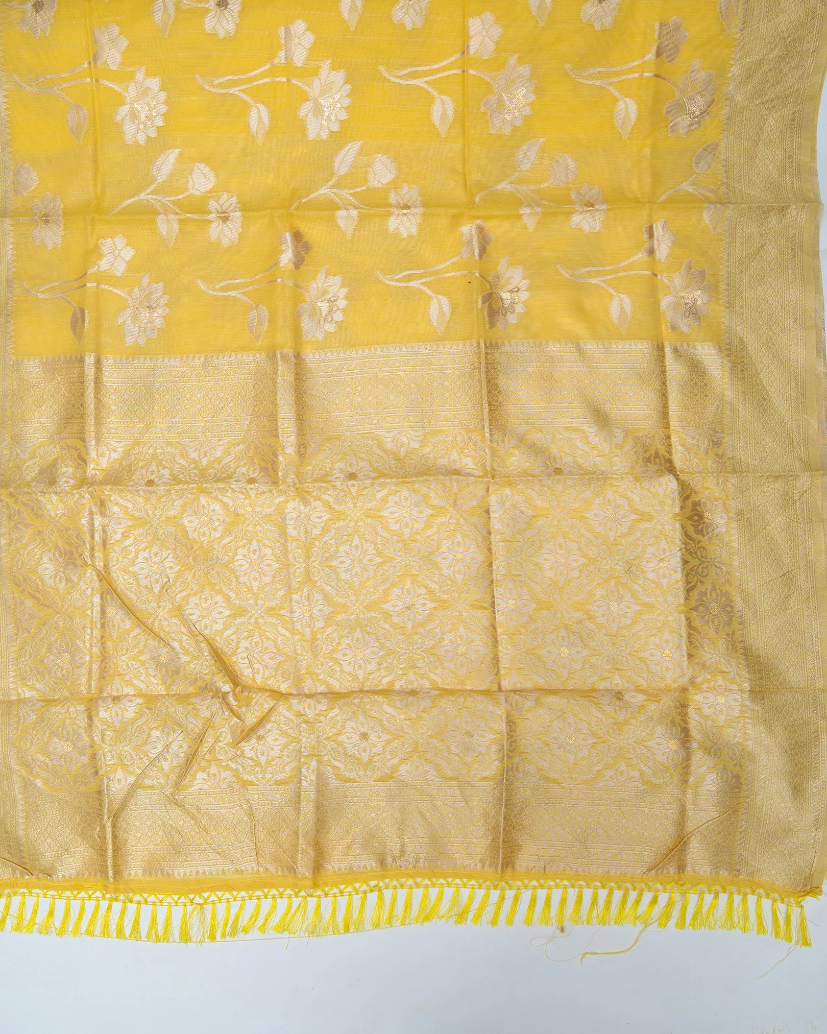 SC3042 - Linen Thread Butta With Neem Zari