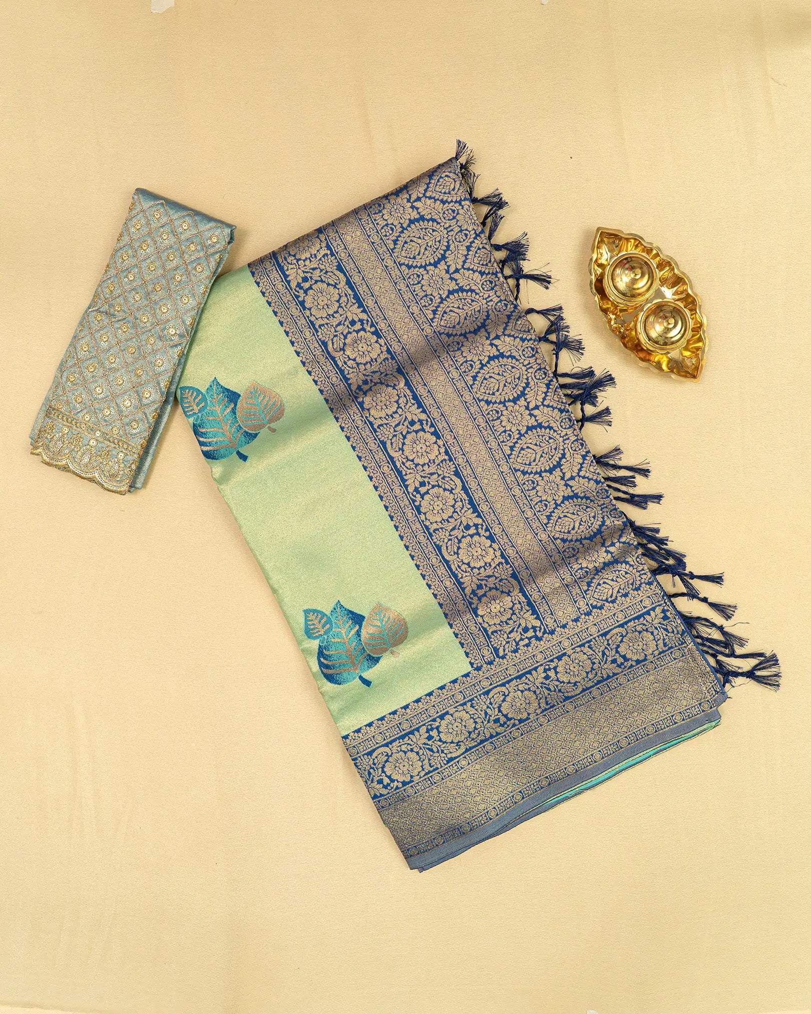 SC3563 - Tissue saree with separate work blouse