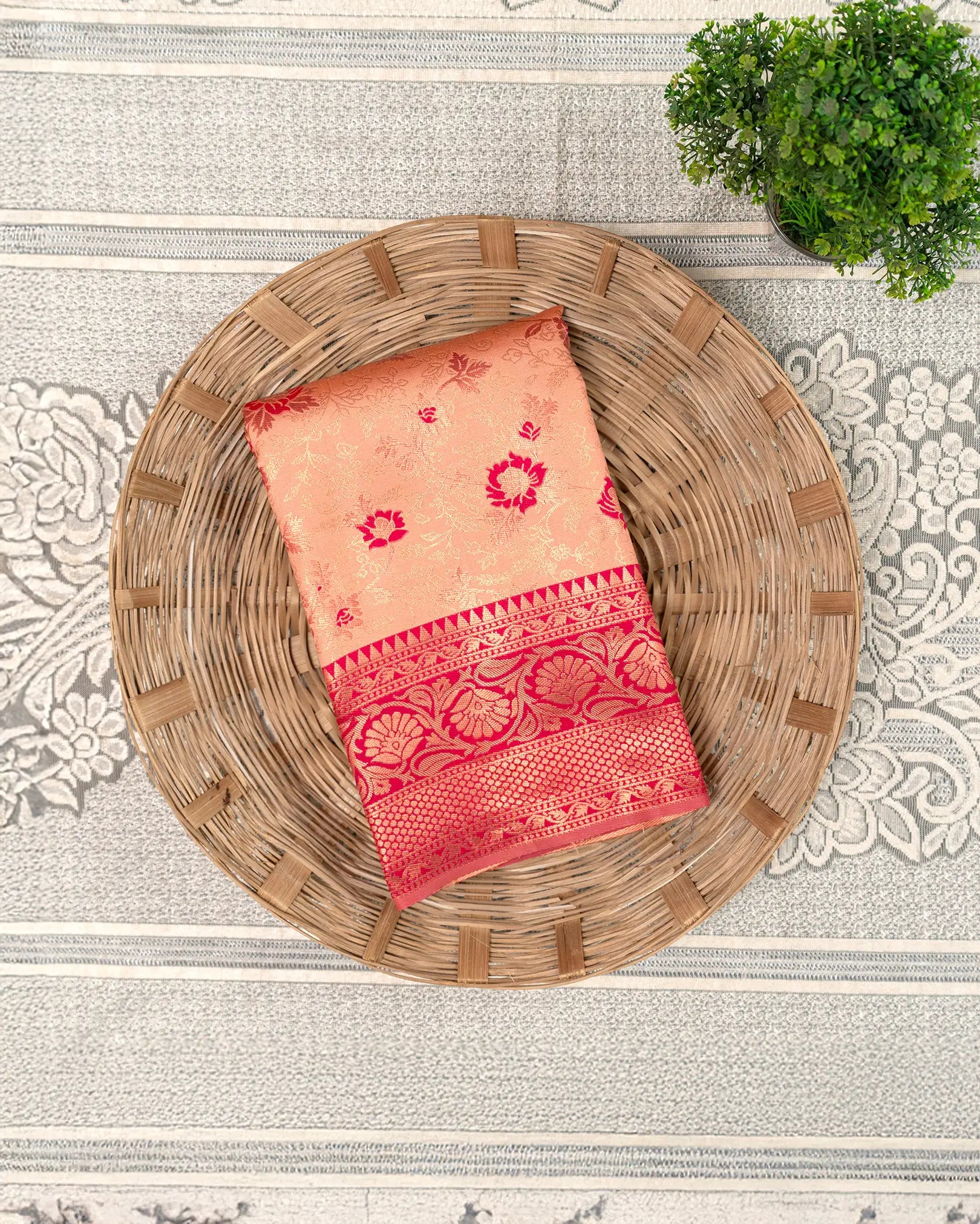 SC2819 - Top dyed saree with meena butta