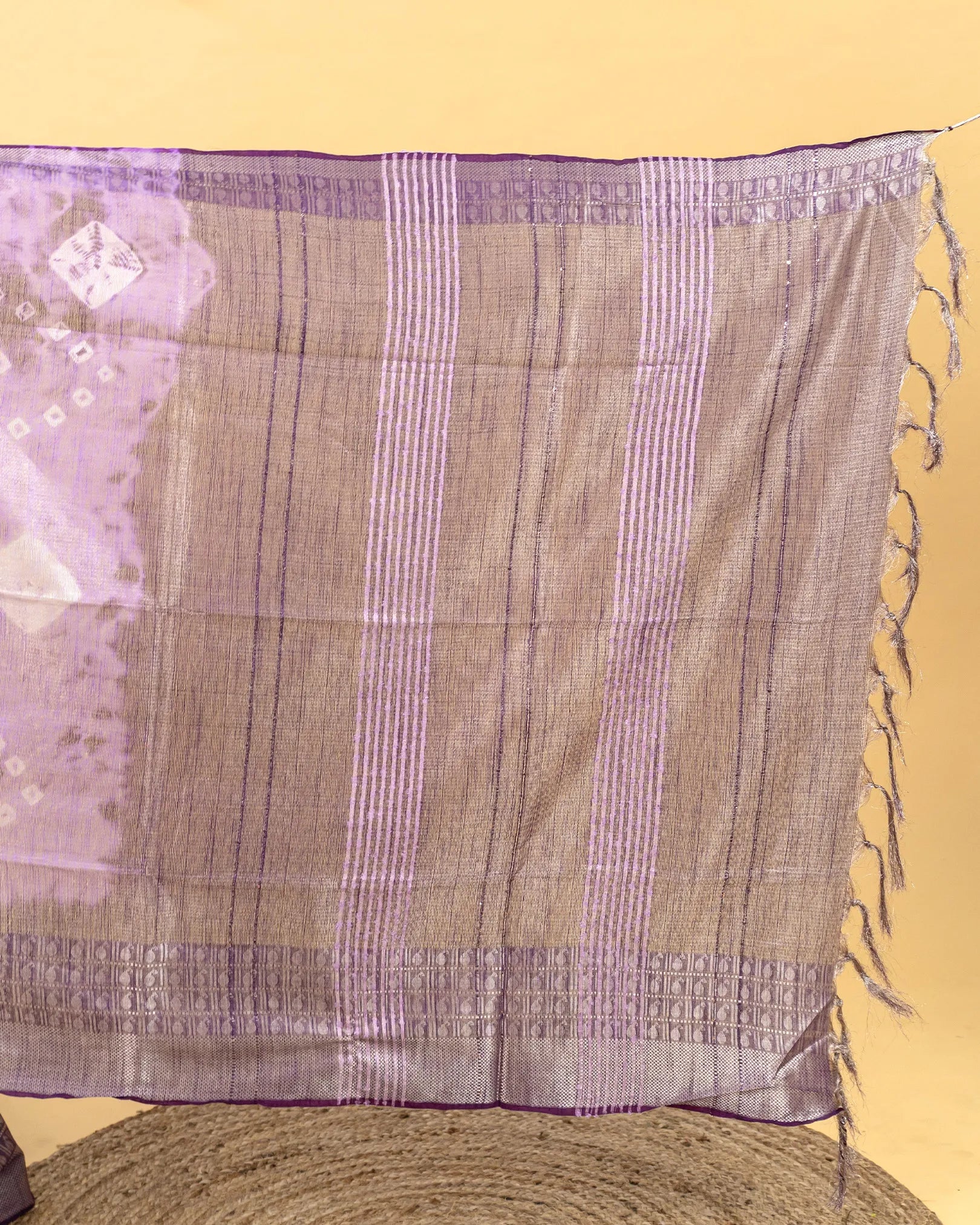 SC2886 - Tissue Saree With Bandhini Work