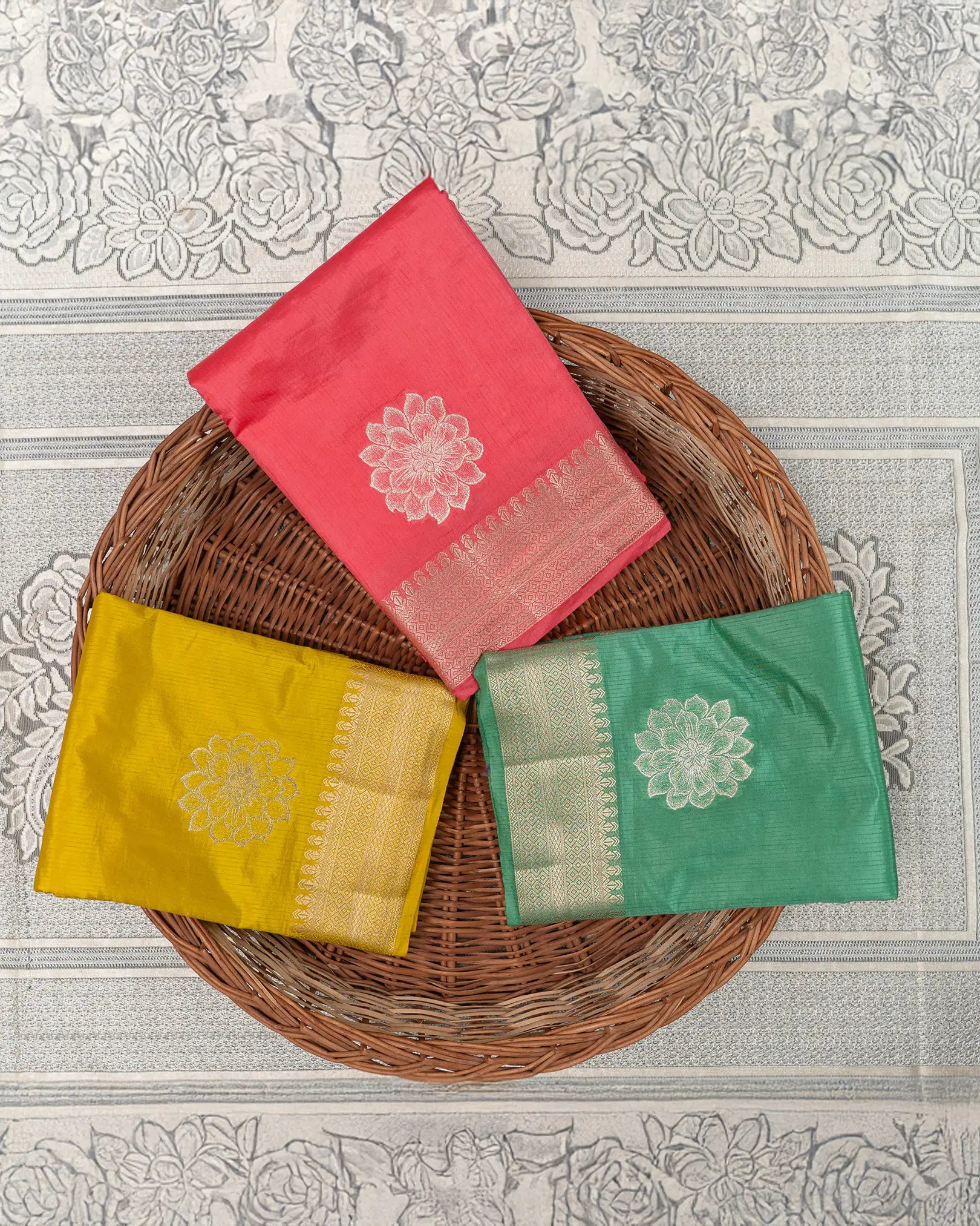 SC3161 - Tussar Saree with Fancy Flower Butta