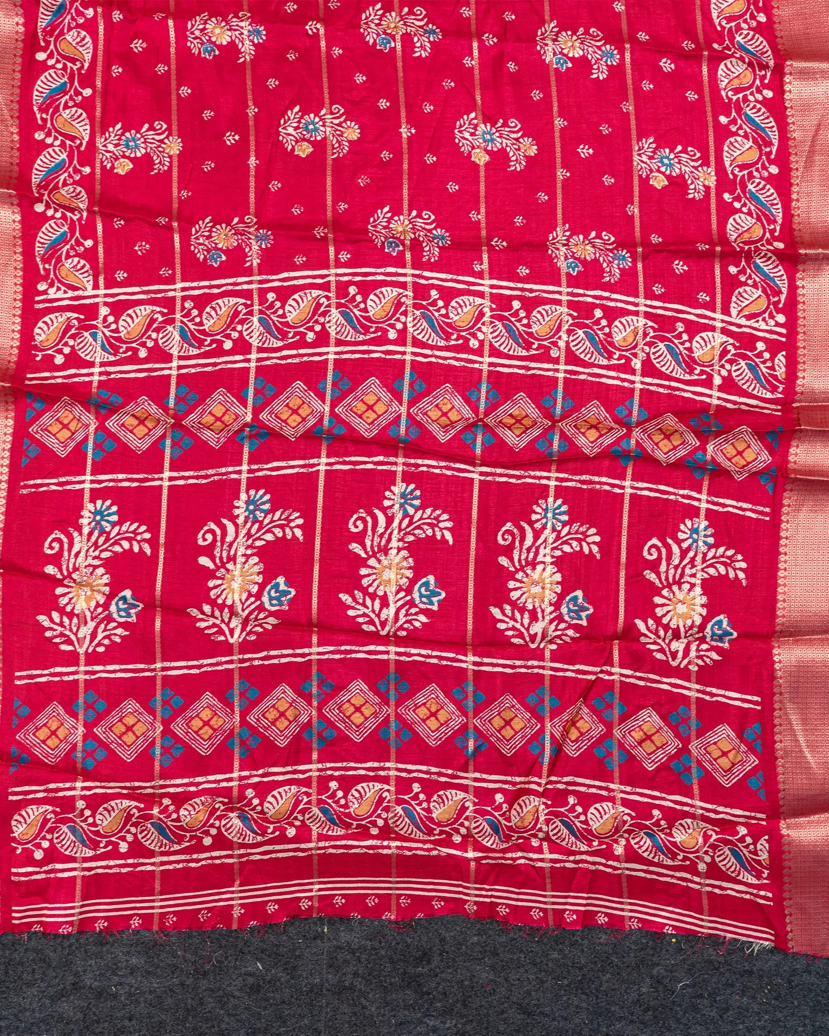 SC4036 - Dola Saree