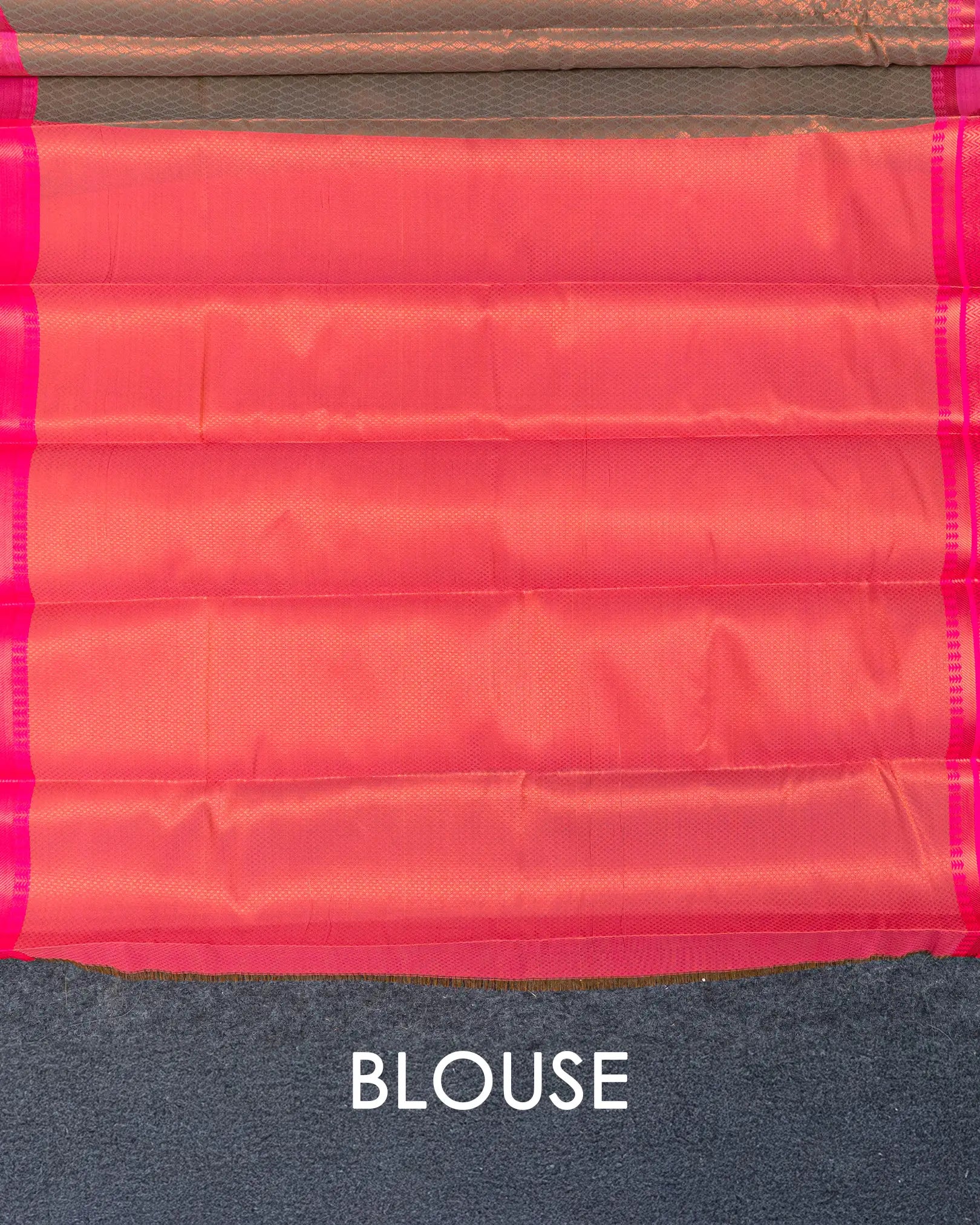 SC3015 - Ballotin With Premium Border Work