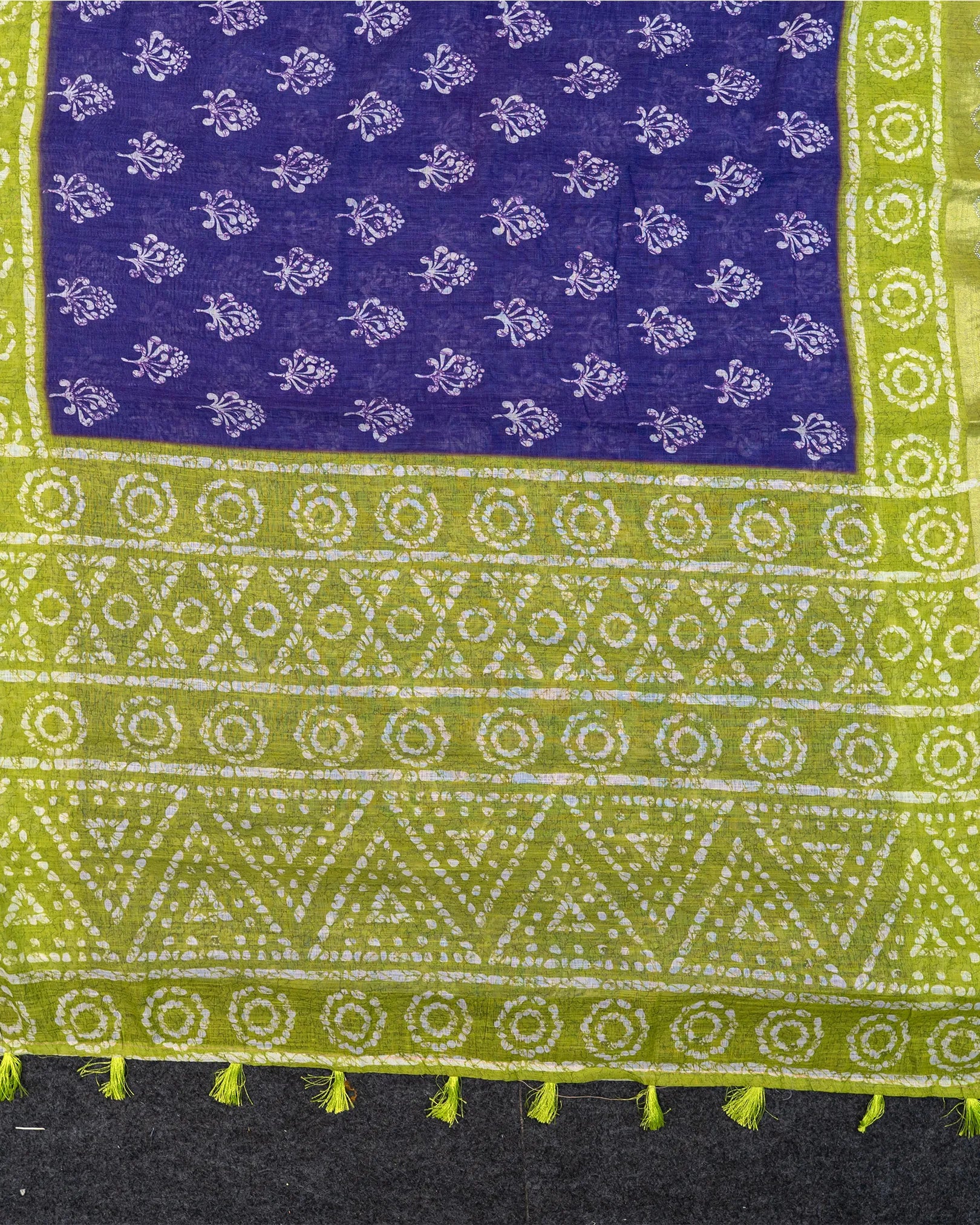 SC4350 - Linen With Bandhini Print And Border Stone