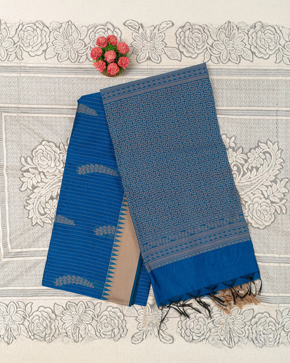 SC3939 - Fancy Cotton With Thread Work