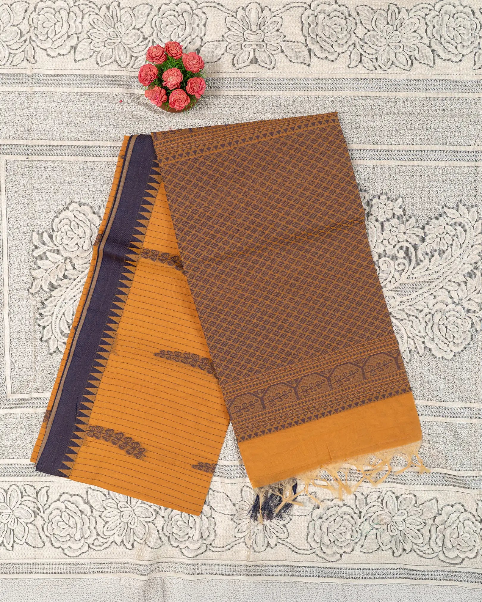 SC3939 - Fancy Cotton With Thread Work