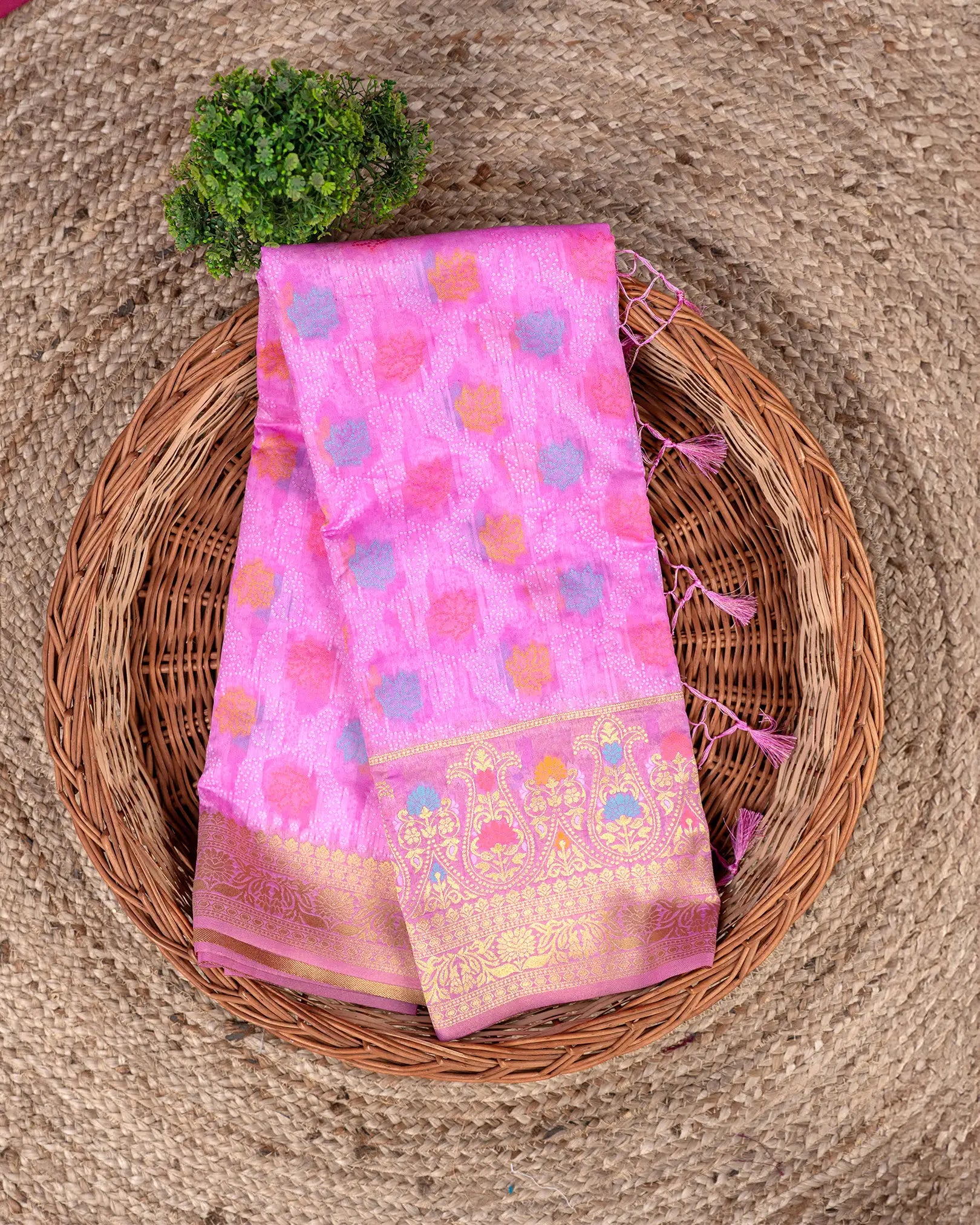 SC4001 - Georgette Material Bandhini Print With Gold Zari Saree