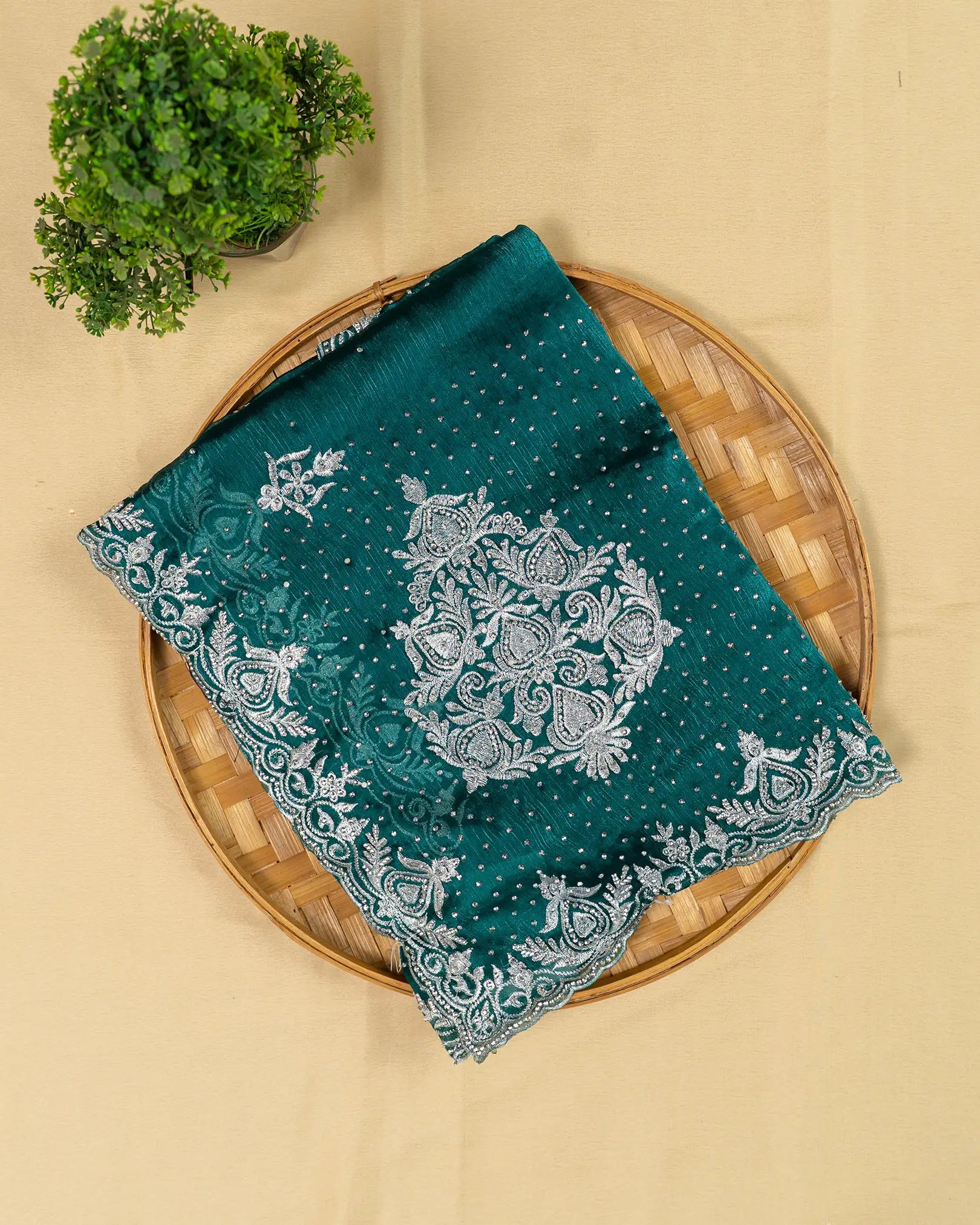 SC3007 - Fendy With Handmade Stone