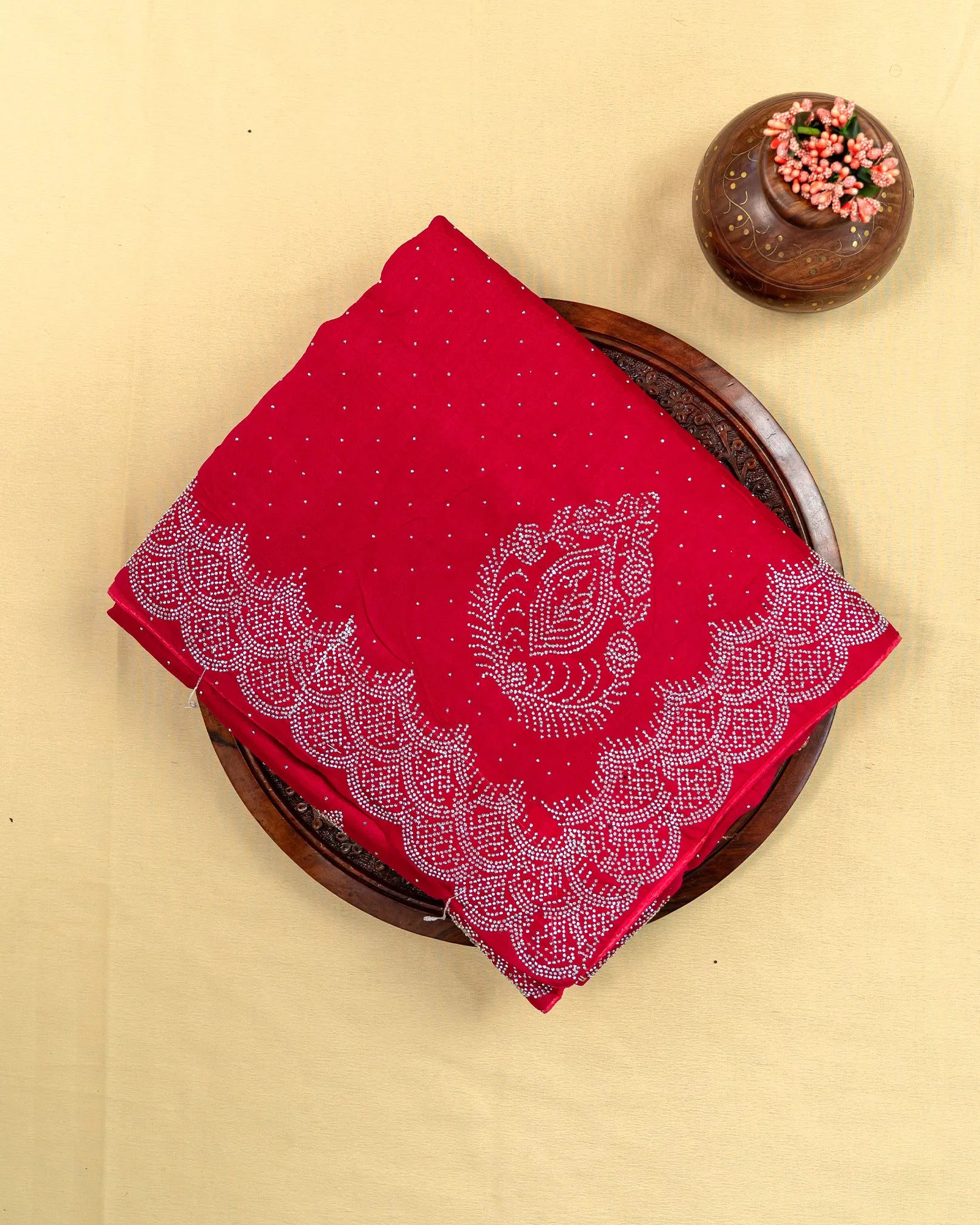 SC4140 - Vichitra With Silver Stone