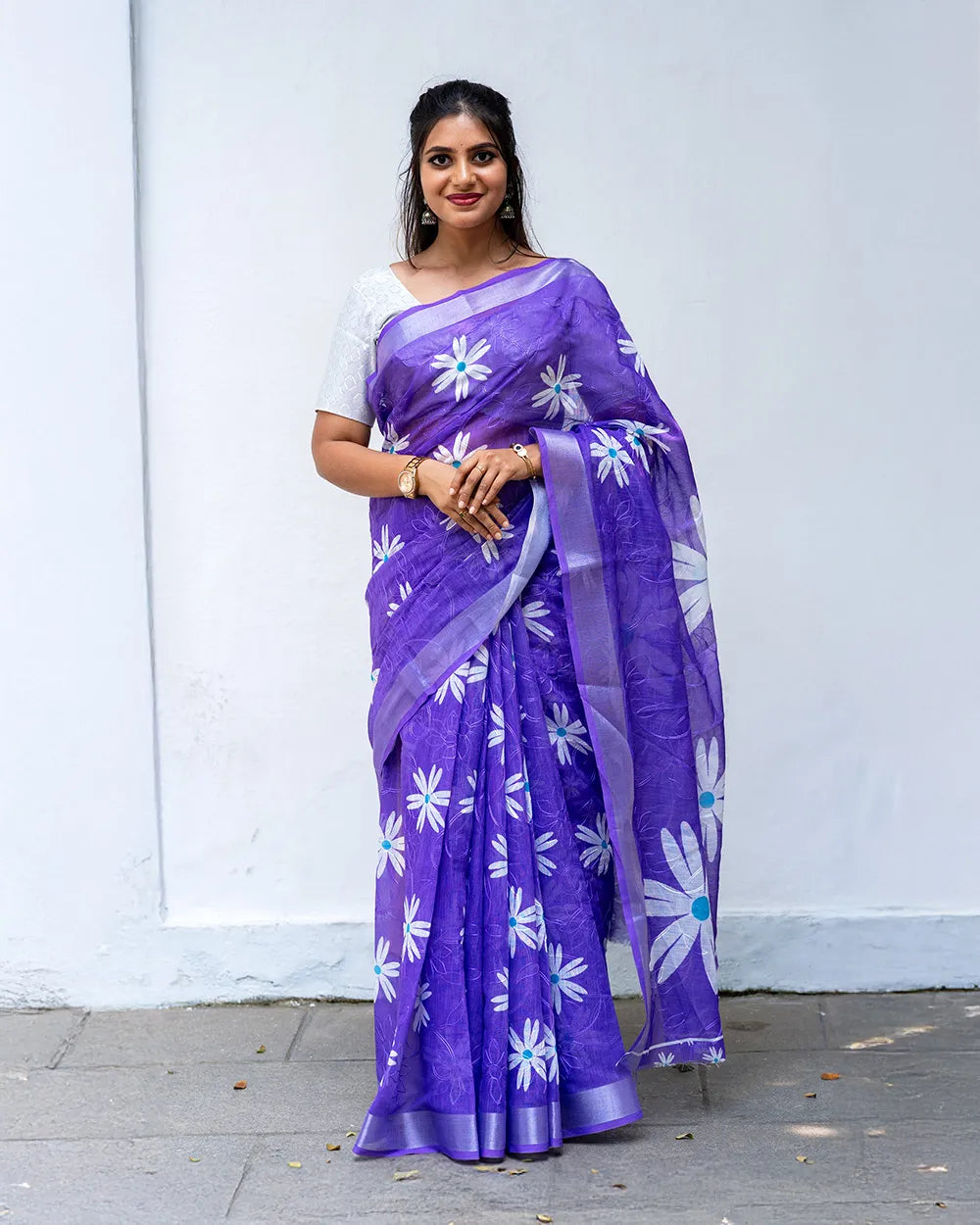 SC6183(1) - LINEN EMBROIDERY SAREE