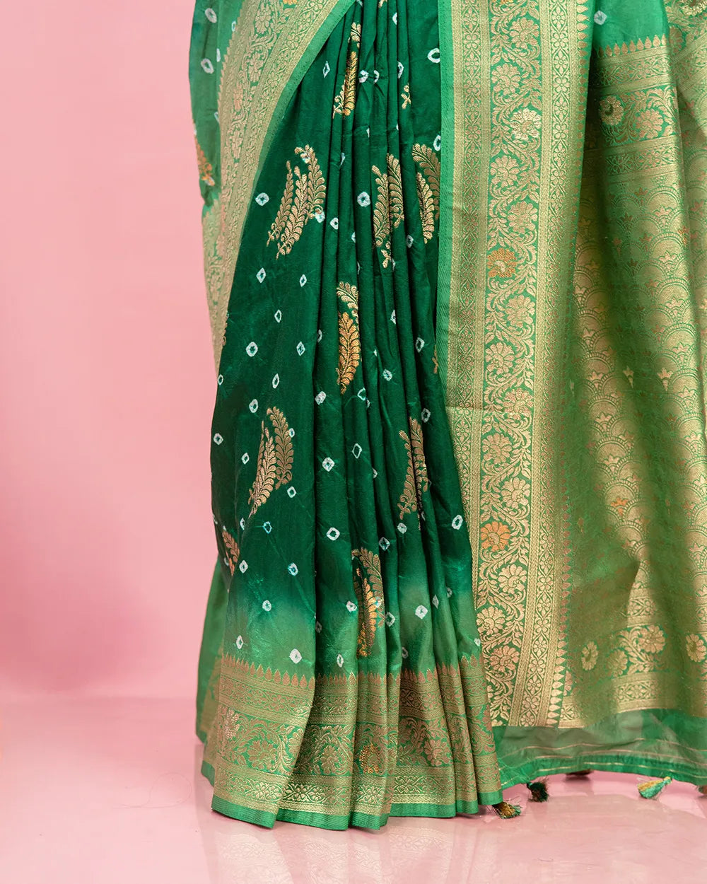 SC5611 - BANDHINI SAREE