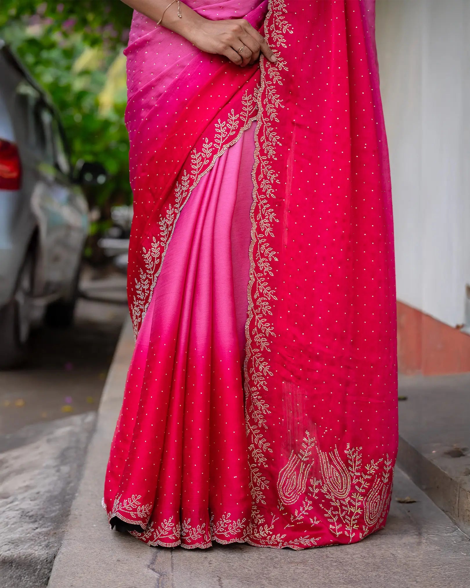 SC4875 - Fendy satin with multi colour stone