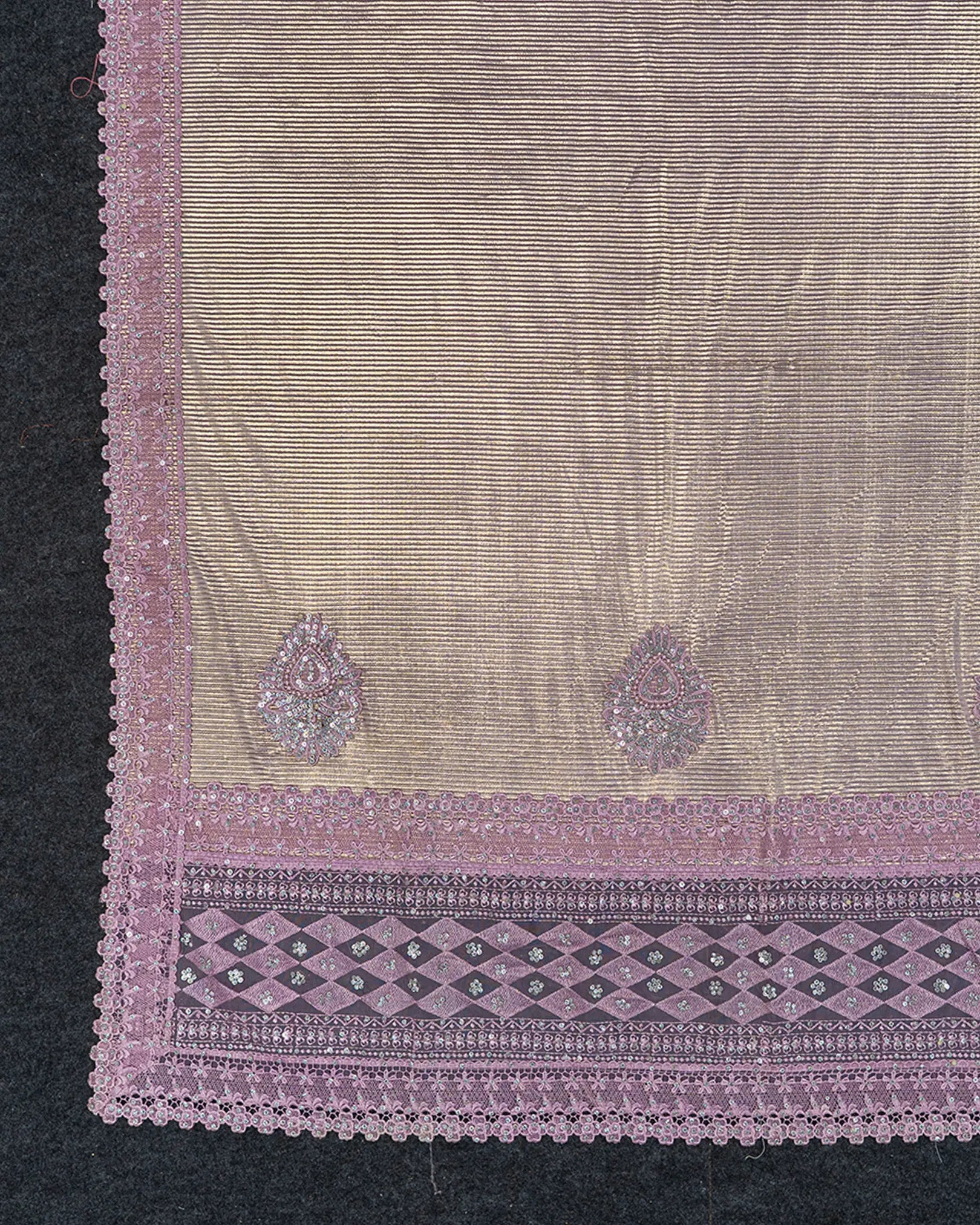 SC4858 - Shimmer with netted fleet saree