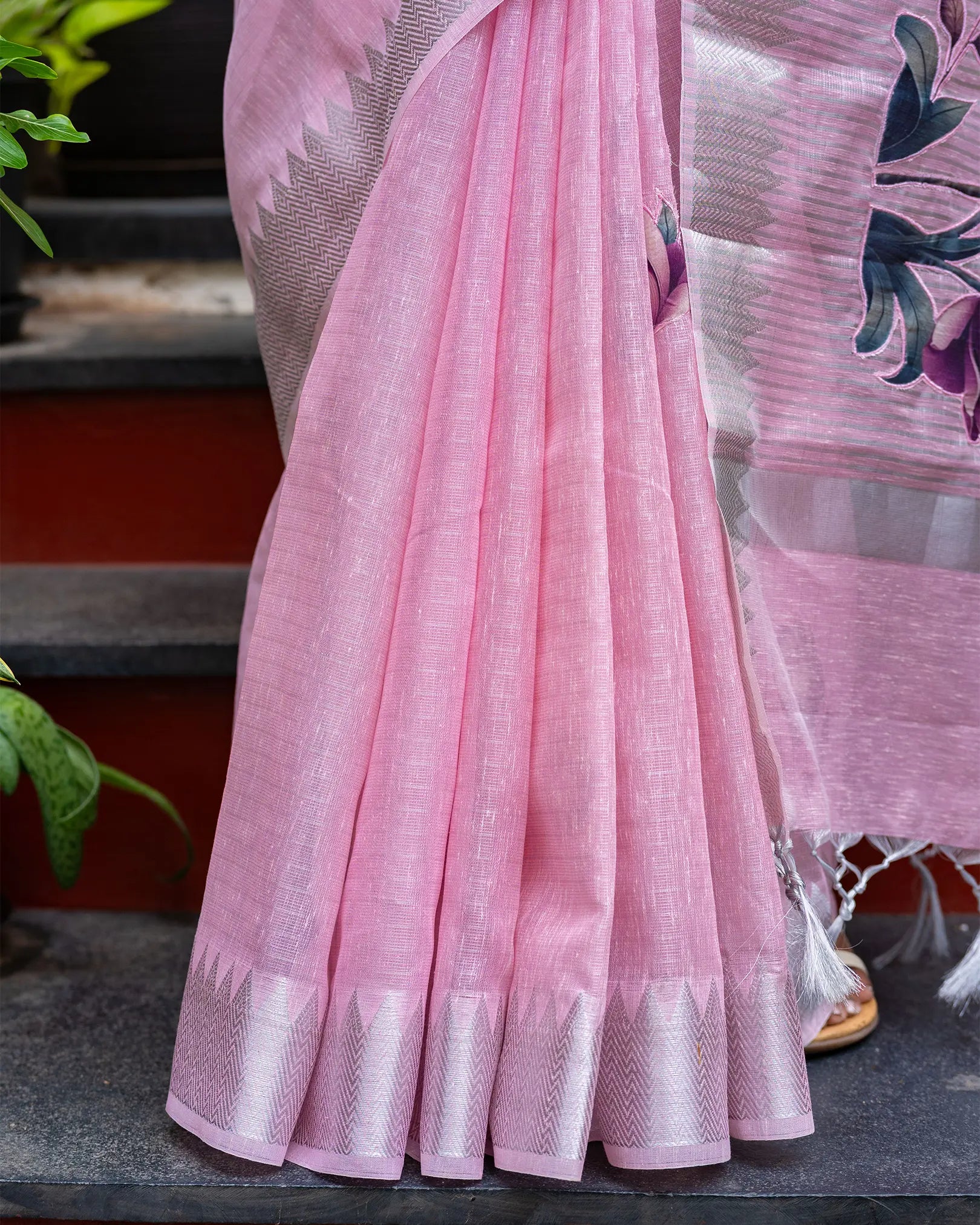 SC4886 - Linen saree with sticker print