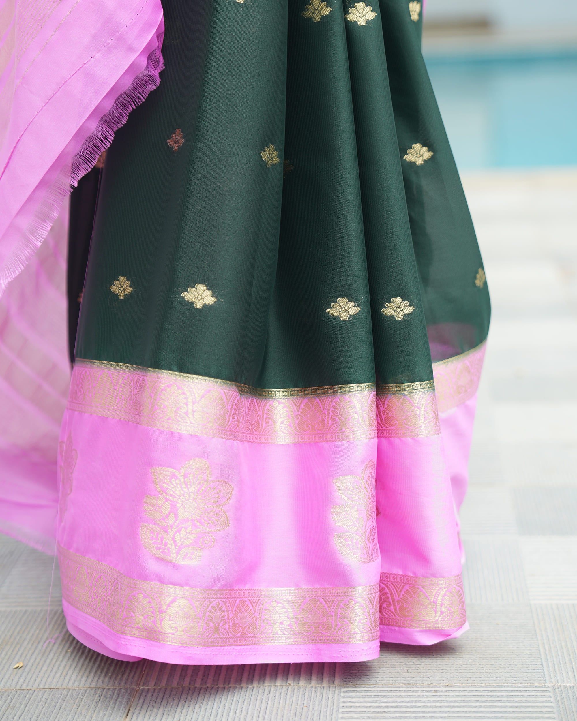 Mysore Silk Saree With Contrast Pallu And Contrast Blouse