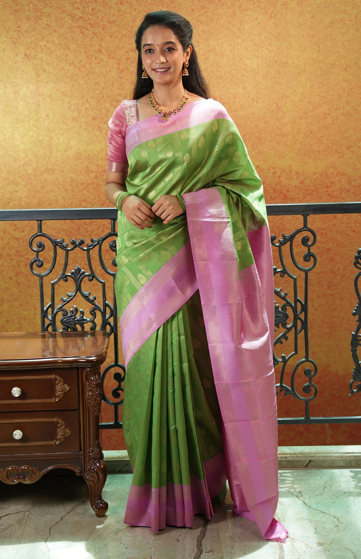 Litchi Silk Double Side Border Saree