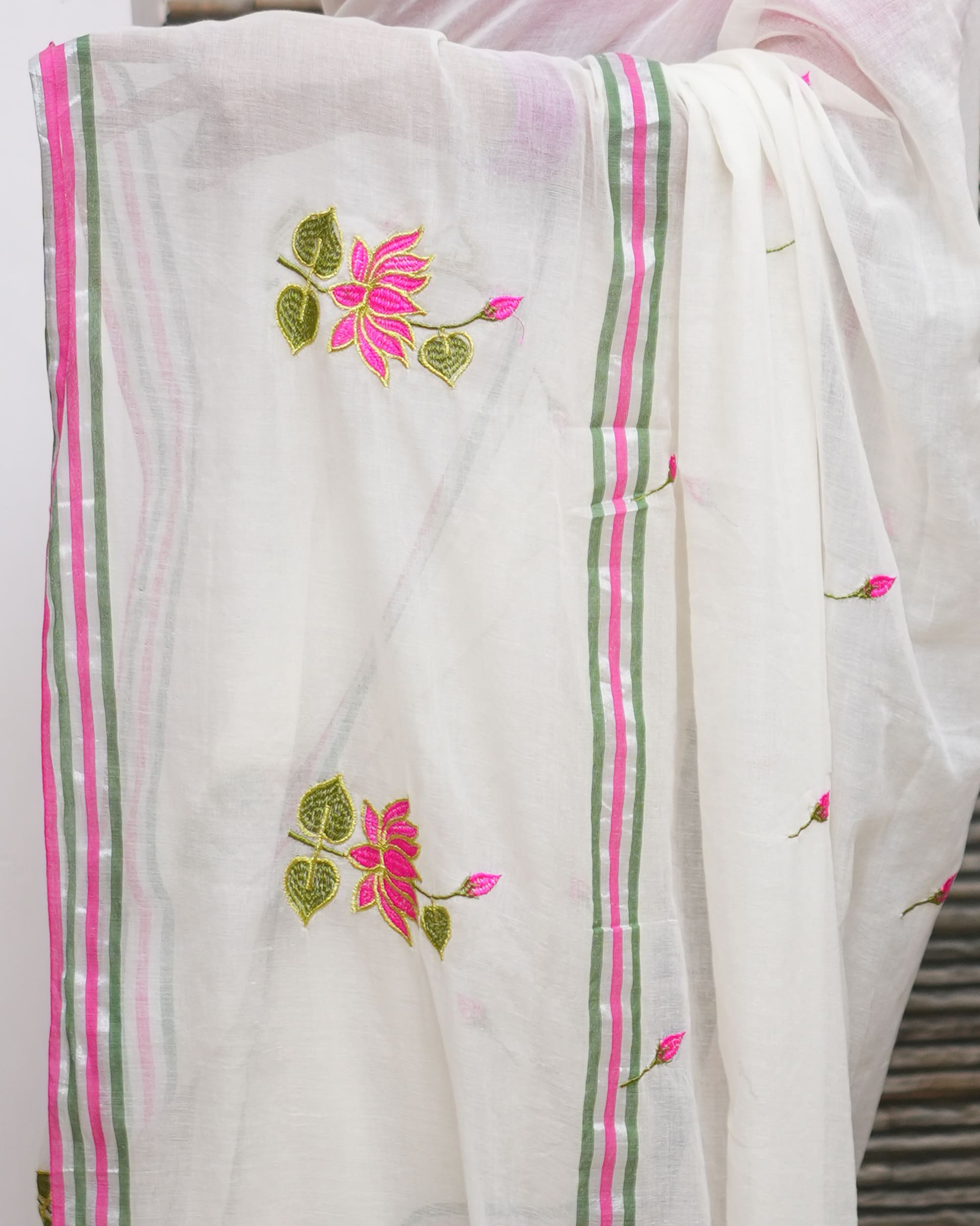 Mul Mul Lotus Embroidery Saree