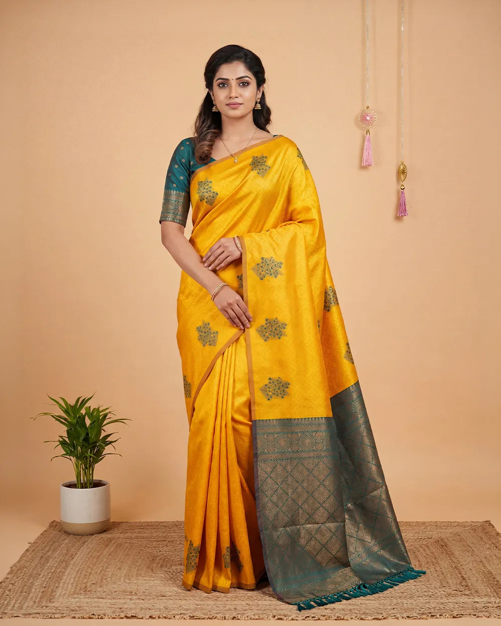 SC6674 - LITCHI SILK SAREE