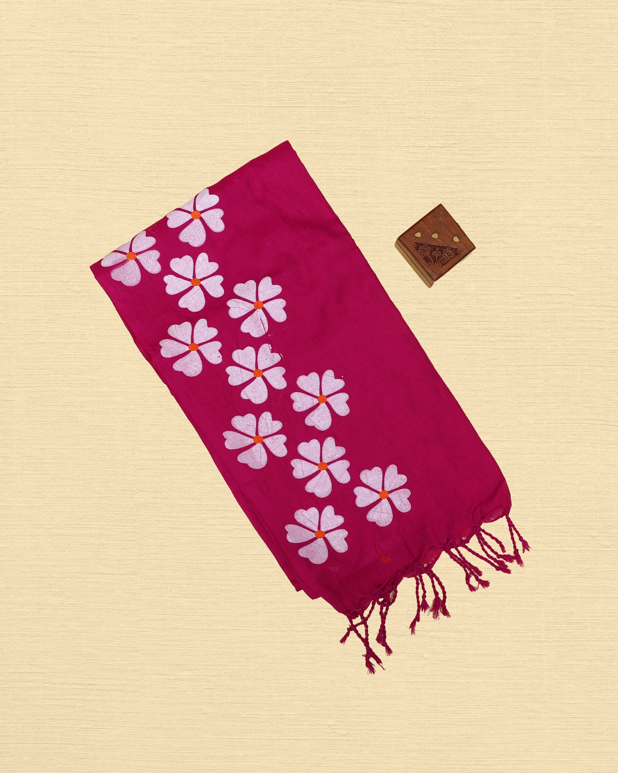 Nithyakalyani Flower Printed Mul Mul Saree