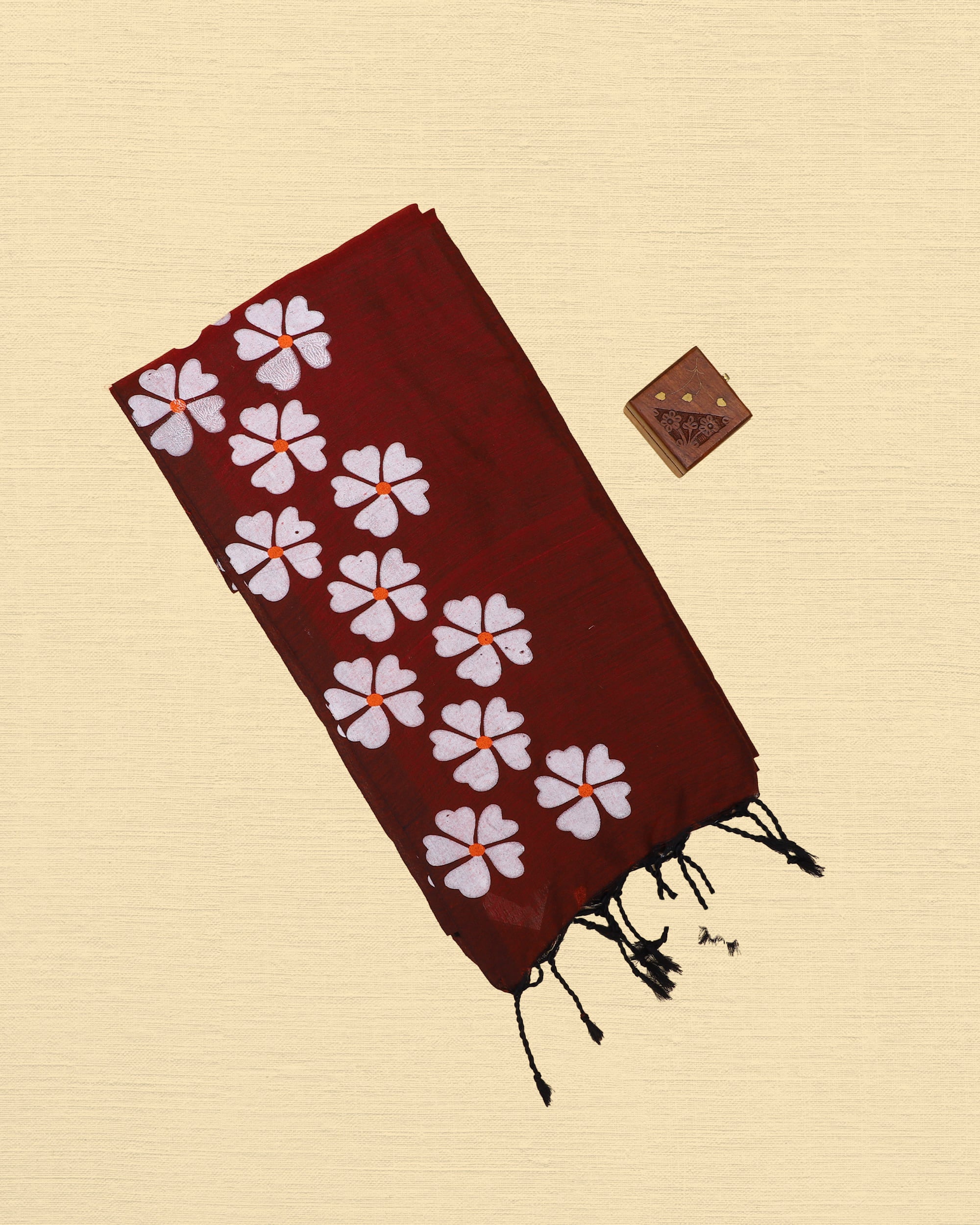 Nithyakalyani Flower Printed Mul Mul Saree
