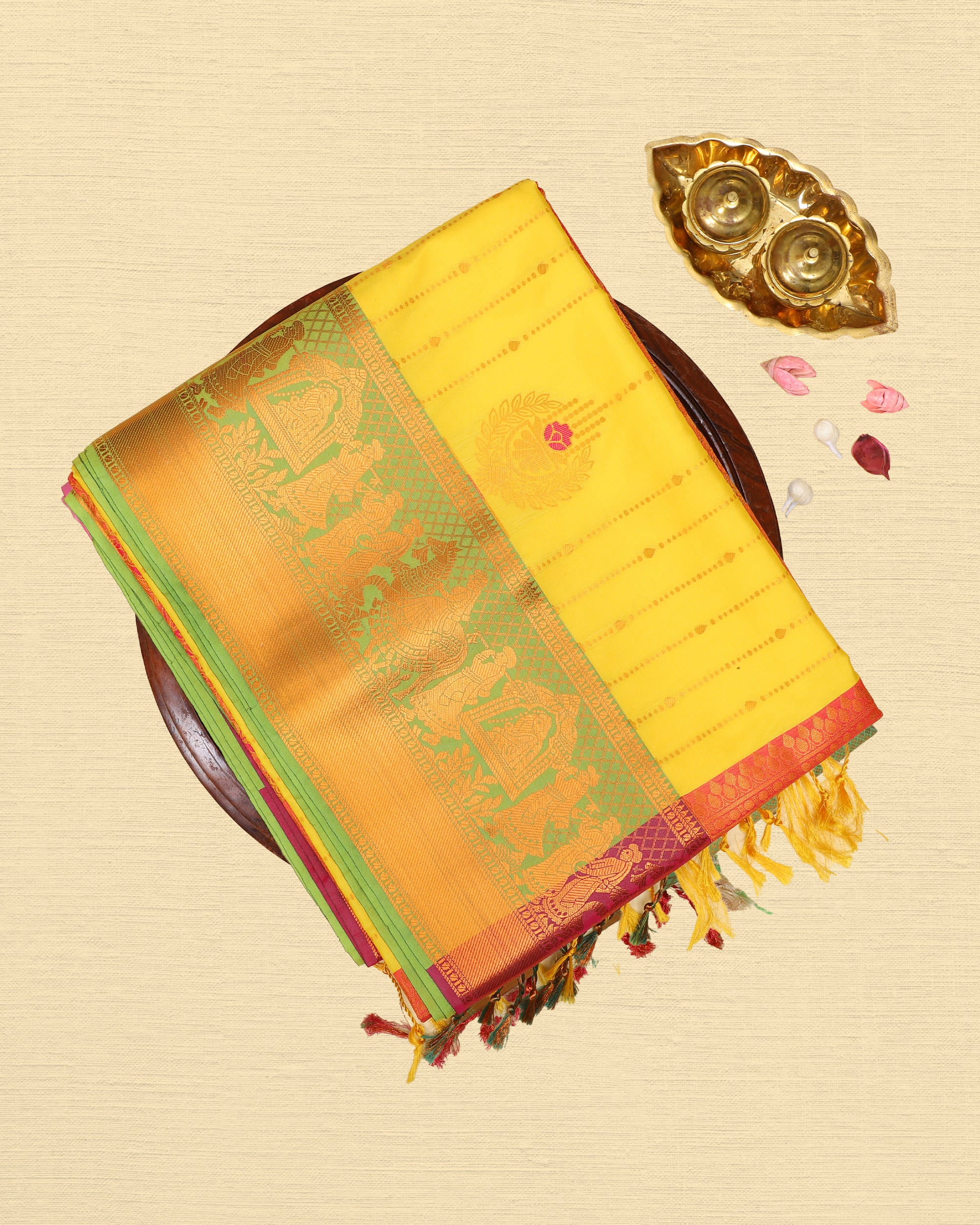 Vaira Oosi Soft Silk Saree